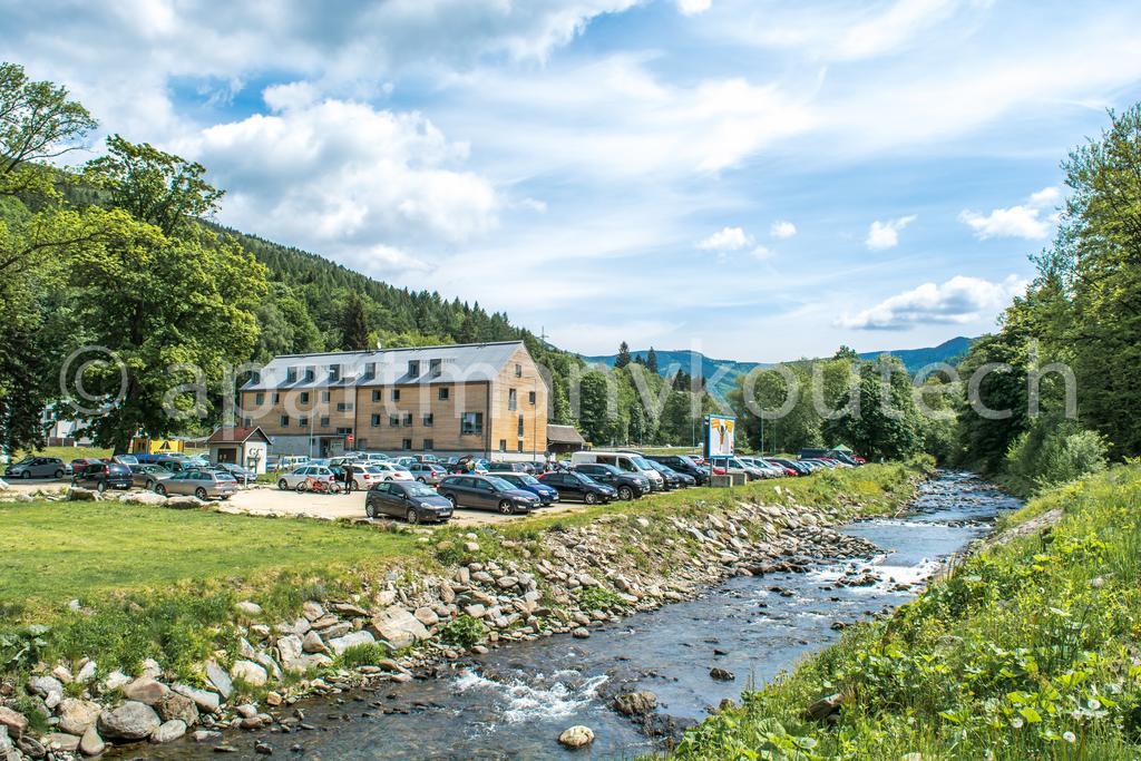 Apartman V Koutech Kouty Buitenkant foto